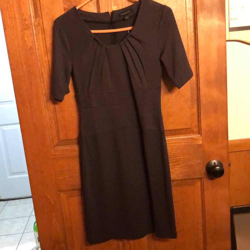 Banana Republic fitted dress.  Size 2 black/grey